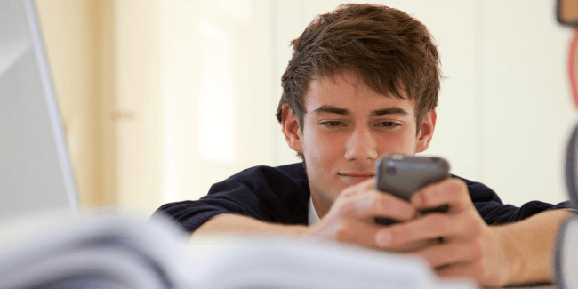 Los Mejores 10 Rastreadores de Mensajes de Texto Que Los Padres Deben Conocer