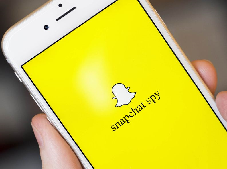 Use Snapchat tracker to track on your kids' Snapchat
