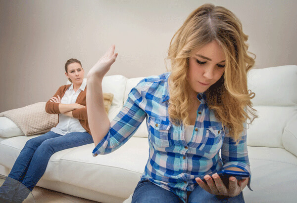 Kik Parental Control: Hidden Dangers that Parents May Ignore