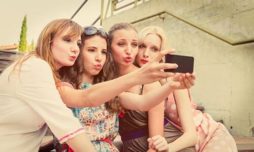 things-about-teen-selfies