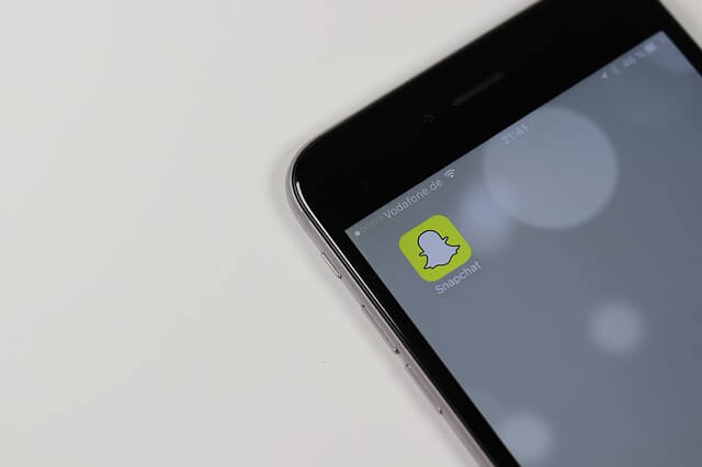 How to Make a Private Story on SnapChat for Sharing?