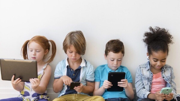 Modern parenting issue - impact of gadgets