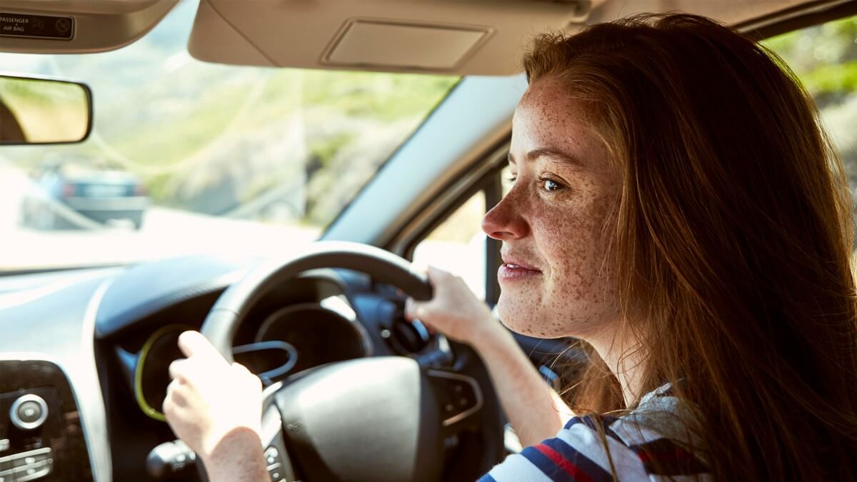 Ways to tell if teens can drive alone - makes good judgement