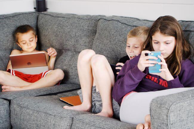 house rules for teenagers - establish digital boundaries