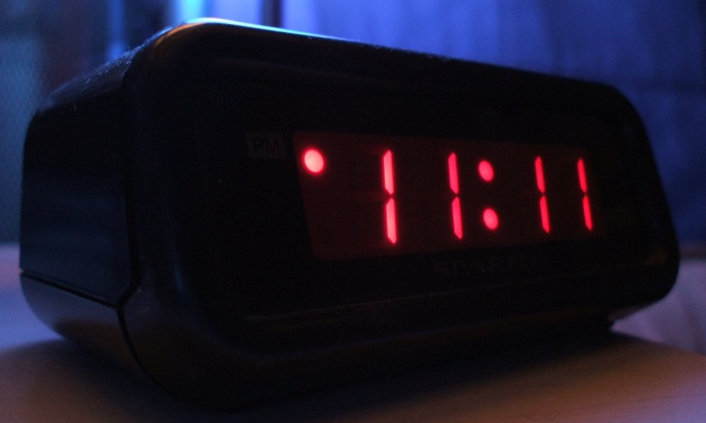 What Does 11:11 Mean and What to Do If You See These Numbers Everywhere? -  Learning Mind